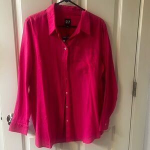GAP Women's Vibrant Pink Button Down Shirt